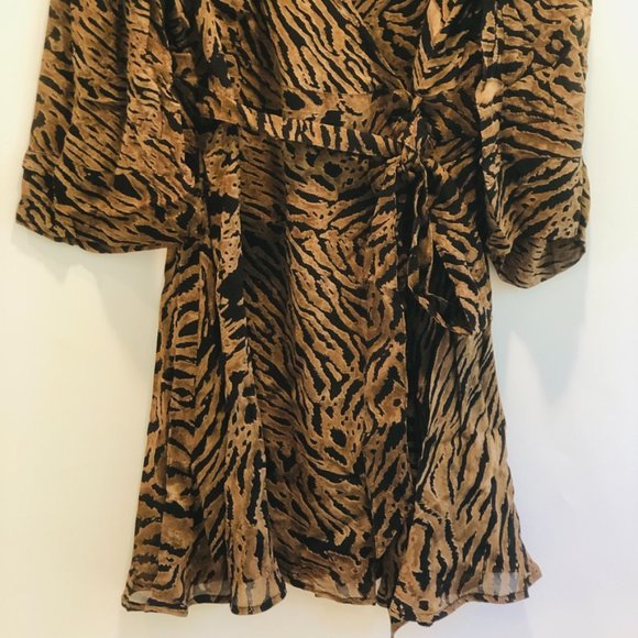 NWT GANNI MINI Georgette Wrap Dress, Tiger Pattern Size 12 (44) - Picture 13 of 14